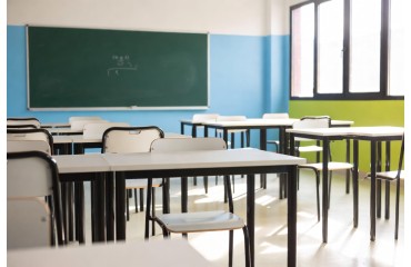 ¿Cuánto cuesta un escritorio de escuela? 